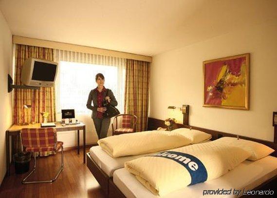 Swisshotel Zug Habitación foto